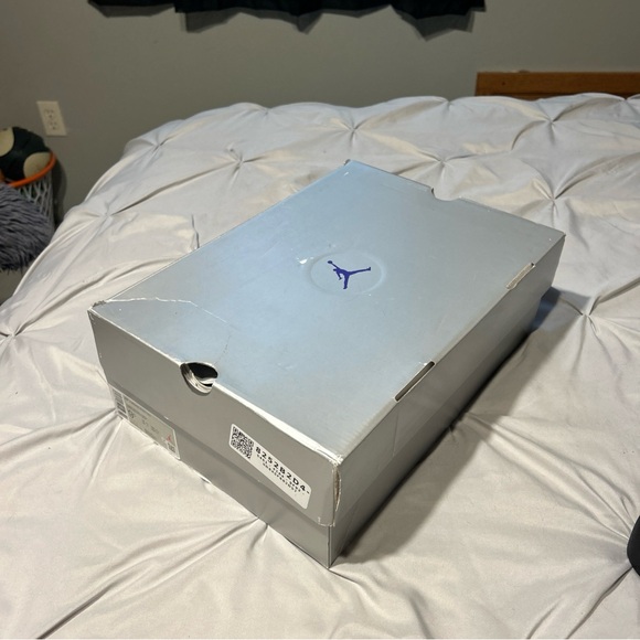 Size 9.5 - Jordan 13 Retro Court Purple - Picture 7 of 8